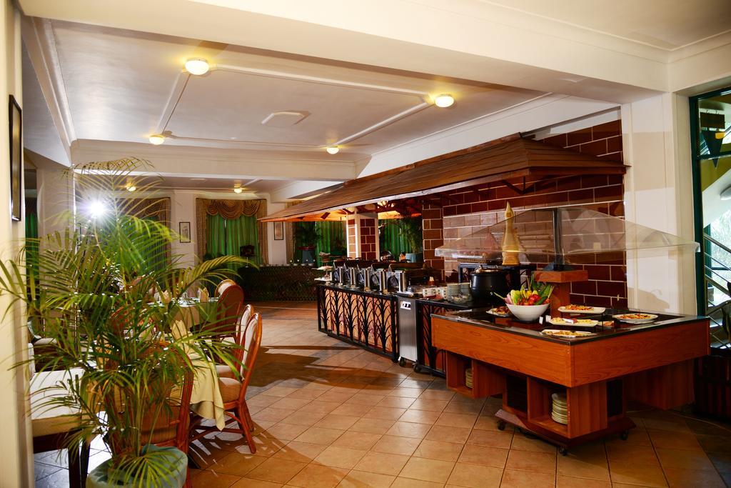 The Royal Mall Kandy Buitenkant foto
